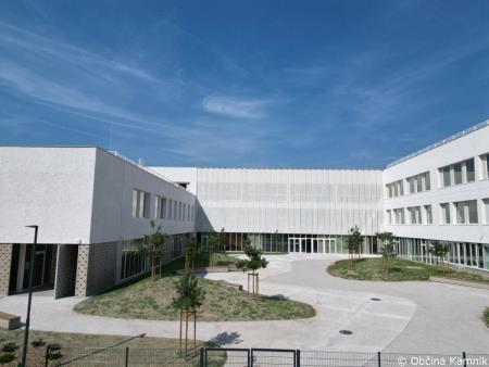 V Kamniku odprli eno najbolj modernih osnovnih šol v Sloveniji (5)